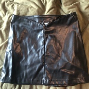 Faux leather mini skirt